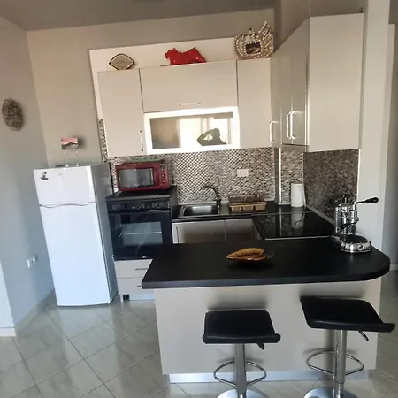 Gloria Apartment